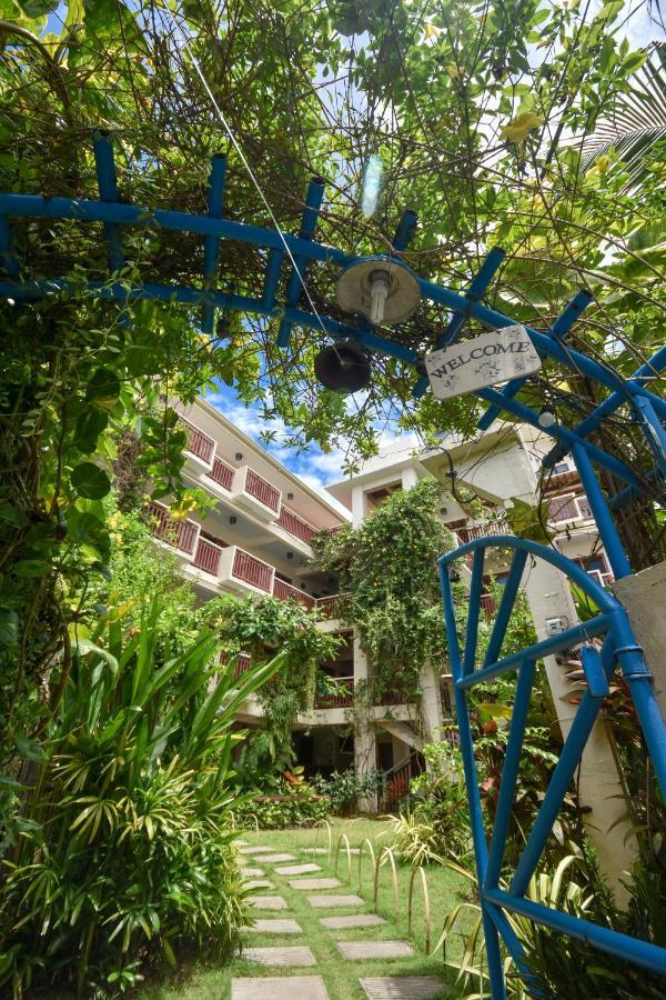 Hotel Agos Boracay + Beds