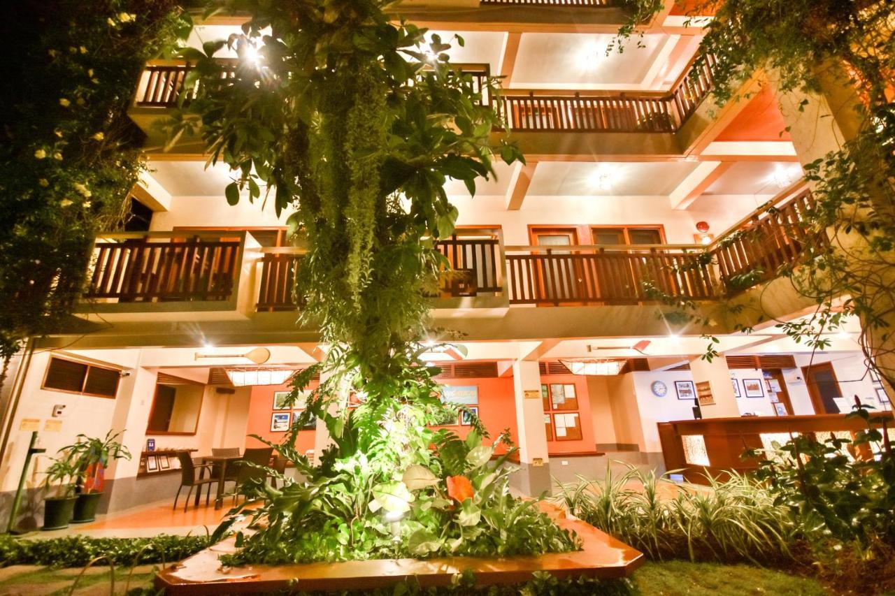 Agos Boracay + Beds 3*