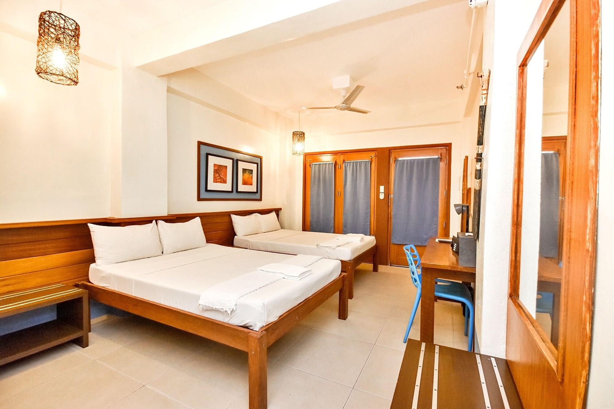 Agos Boracay + Beds Hotel Balabag (Boracay)