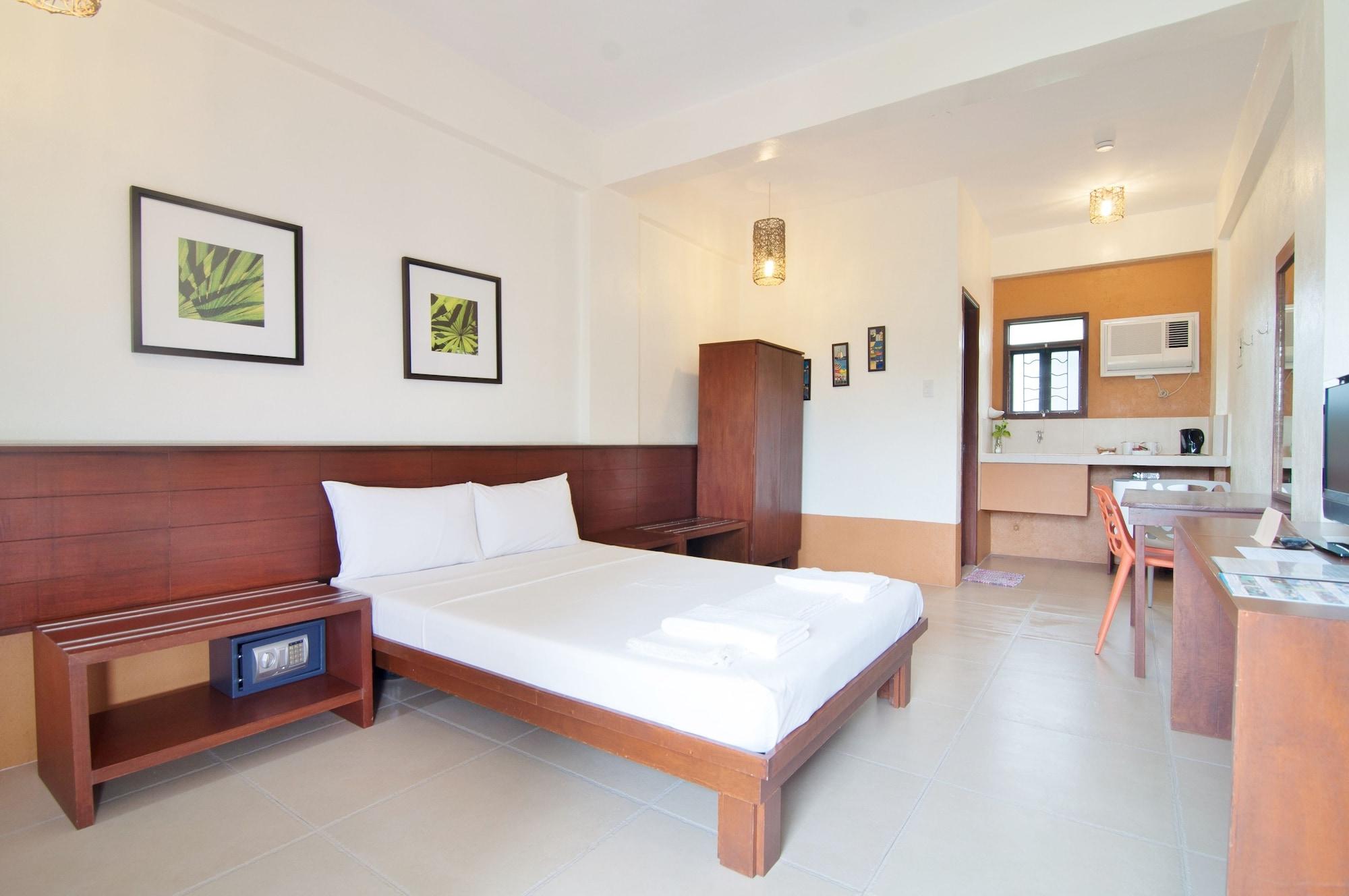 Agos Boracay + Beds 3*