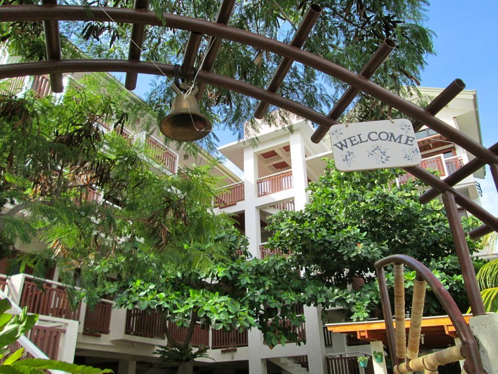 Hotel Agos Boracay + Beds Balabag (Boracay)