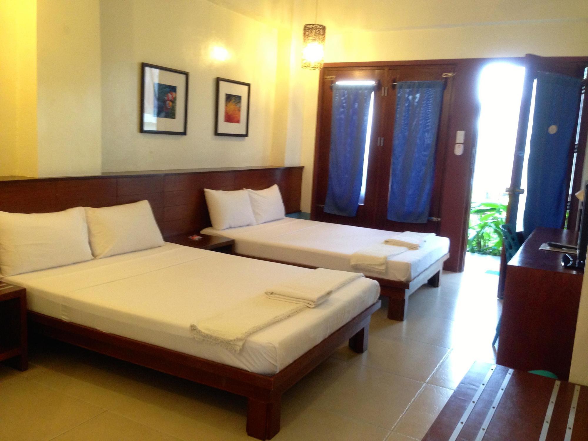 Agos Boracay + Beds 3*