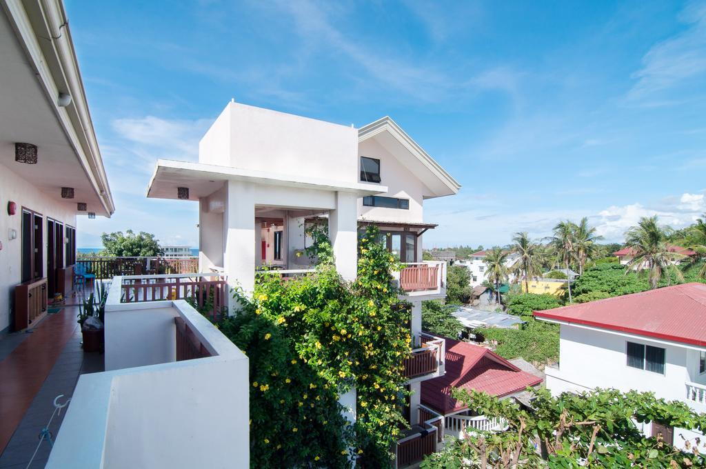 Hotel Agos Boracay + Beds 3*