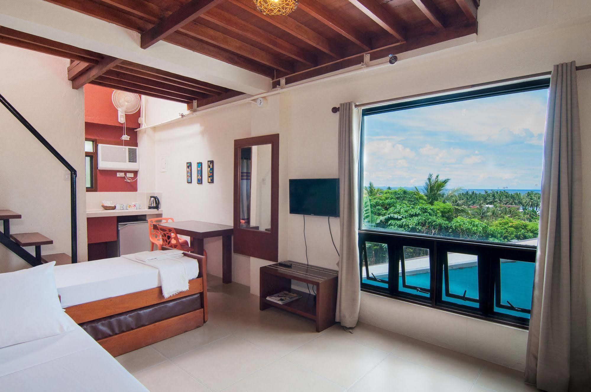Agos Boracay + Beds 3*