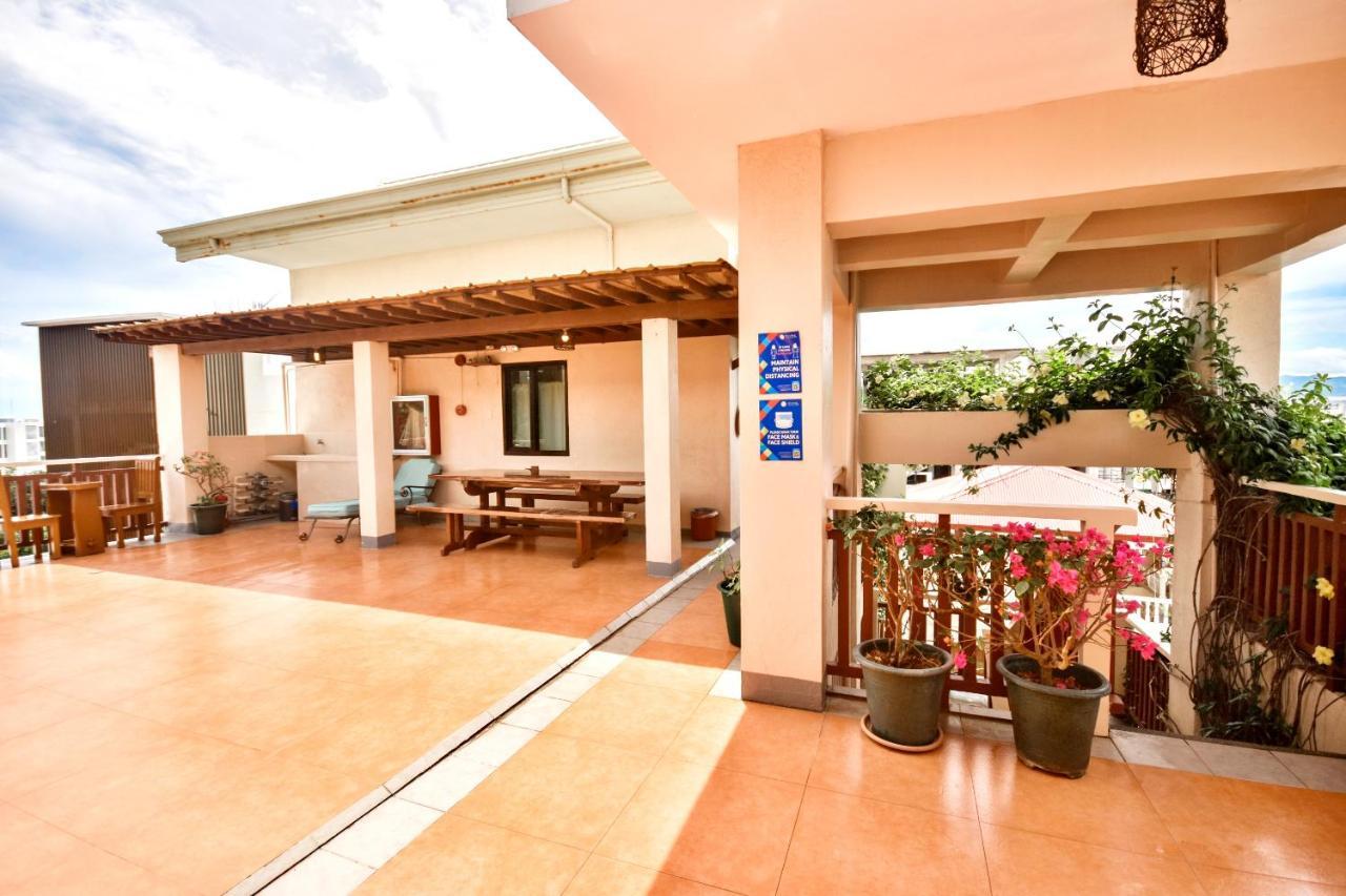 Agos Boracay + Beds Hotel 3*